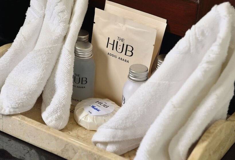 اتاق لوکس, The Hub