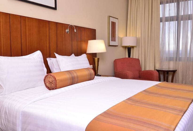 اتاق لوکس, The Hub