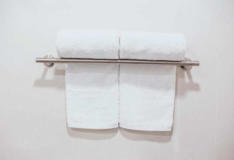 اتاق استاندارد, Trip Inn Near Airport Or City Center