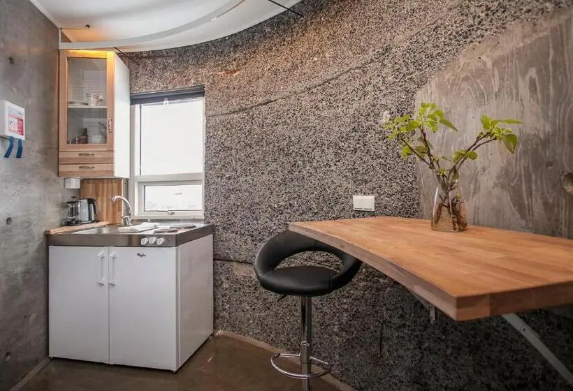 اتاق استاندارد, Klettar Tower Iceland