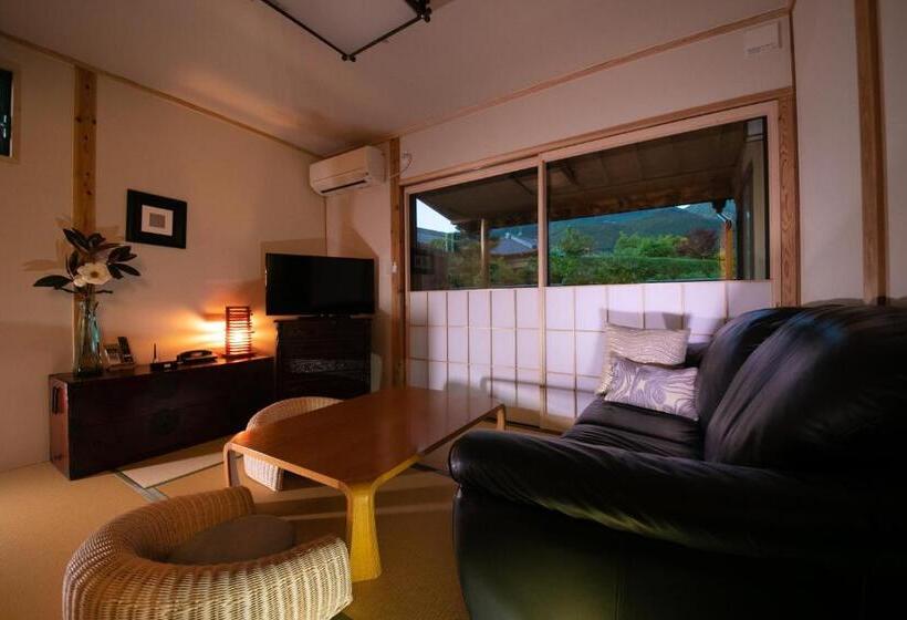 غرفة ديلوكس ثلاثية, Oyado Den Rikyu