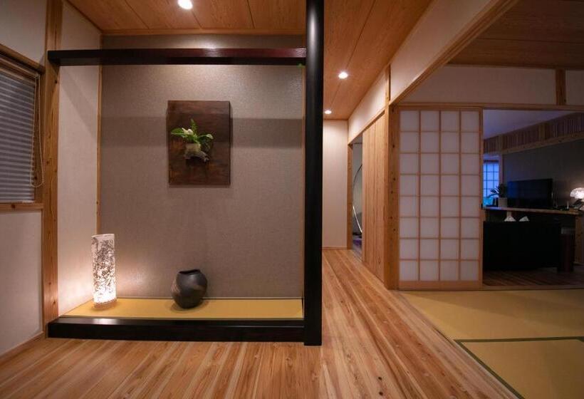 غرفة ديلوكس مزوَّدة بجاكوزي, Oyado Den Rikyu