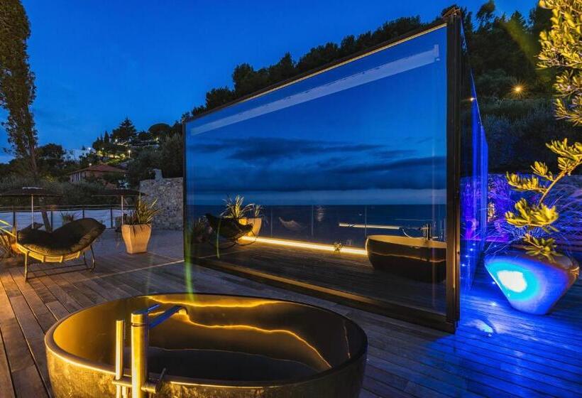 Deluxe Suite Sea View, Baba Residences