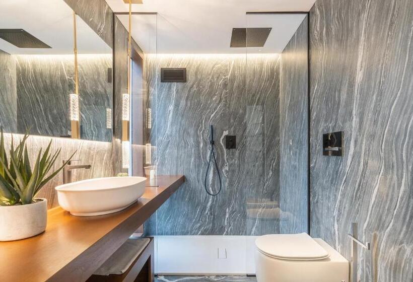 Deluxe Suite Sea View, Baba Residences