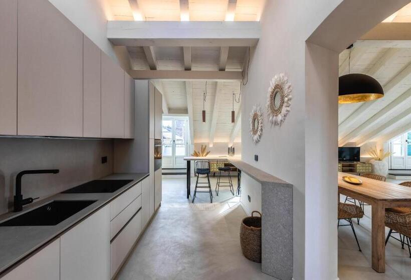 1 Bedroom Penthouse Apartment, Baba Residences