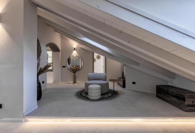 1 Bedroom Penthouse Apartment, Baba Residences