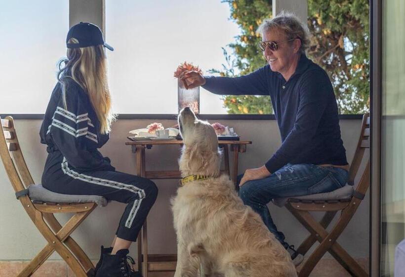 Balkonlu 2 Yatak odalı Daire, Baba Residences