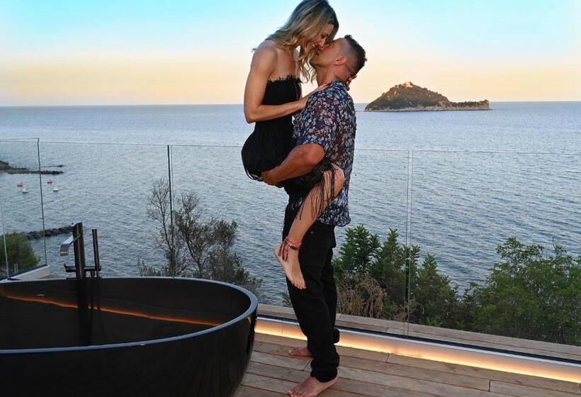 Deluxe Suite Sea View, Baba Residences