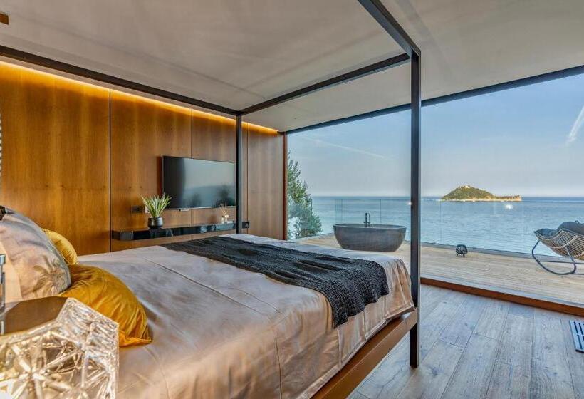 Deluxe Suite Sea View, Baba Residences