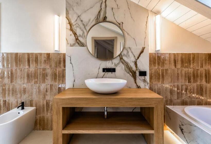 1 Bedroom Penthouse Apartment, Baba Residences