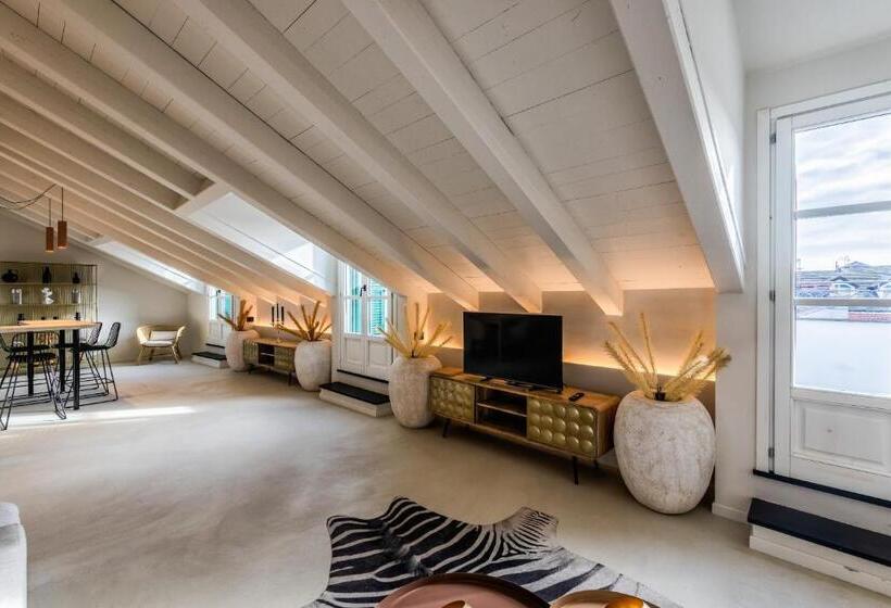 1 Bedroom Penthouse Apartment, Baba Residences