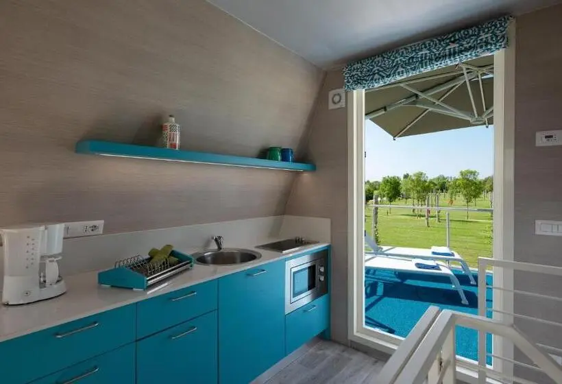 اتاق استاندارد با چشم‌انداز رودخانه, Marina Azzurra Resort