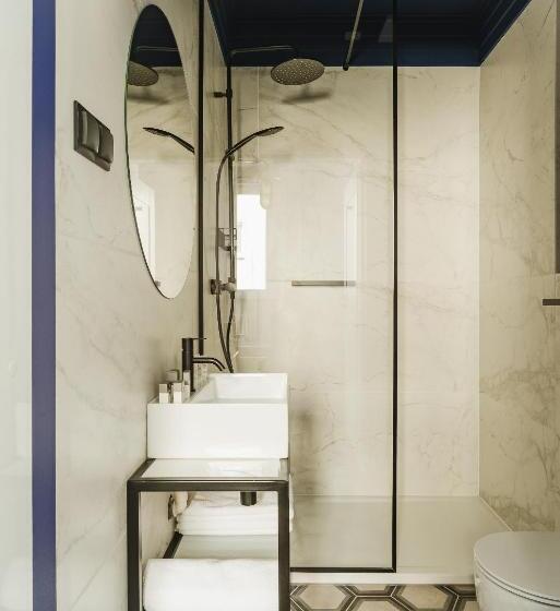 חדר סופריור, No.4 Residence