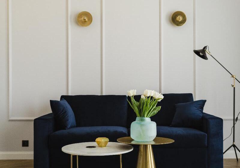 דירת חדר, No.4 Residence