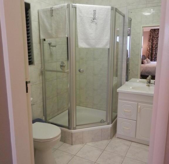 디럭스 룸, Kosmos Lodge