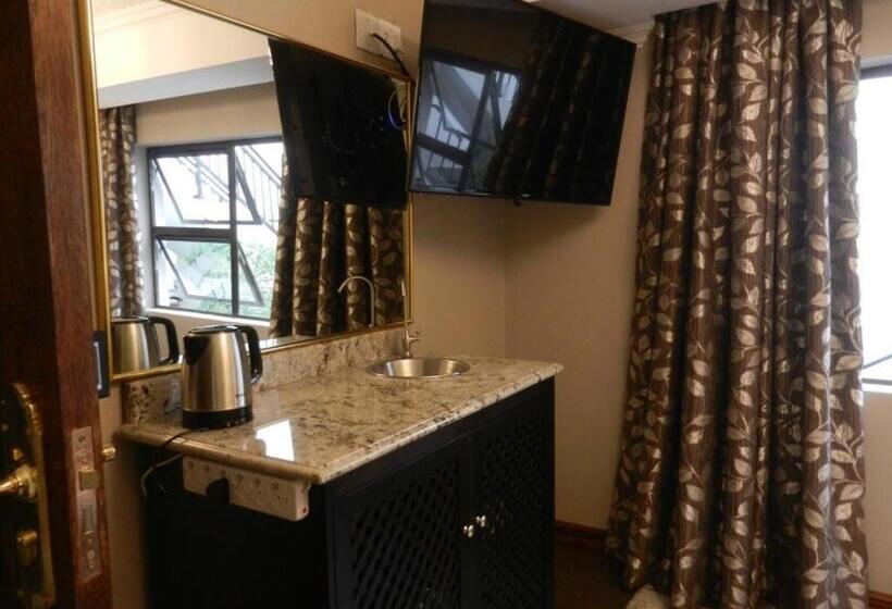 디럭스 룸, Kosmos Lodge