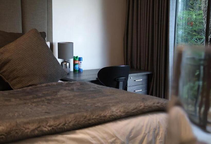 디럭스 룸 가든 전망, Kosmos Lodge