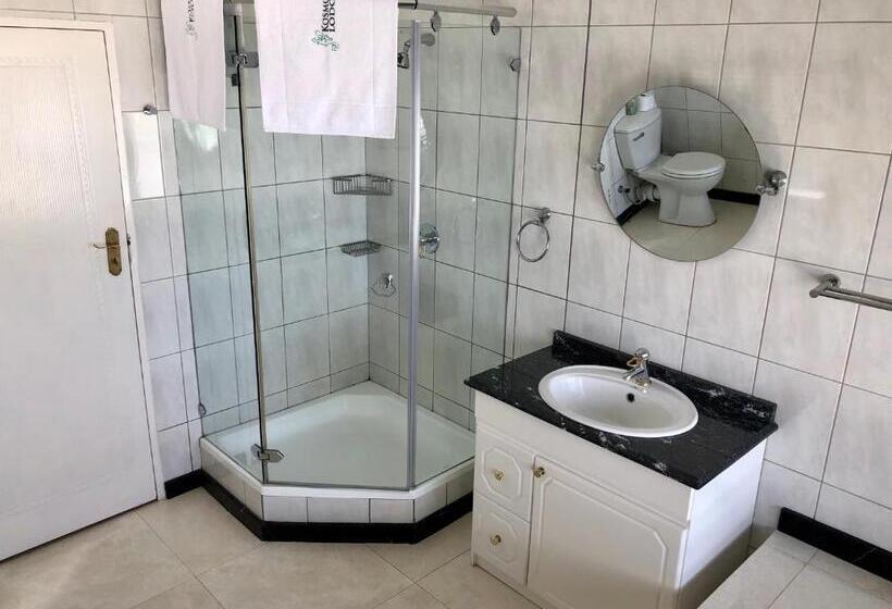 패밀리 룸, Kosmos Lodge