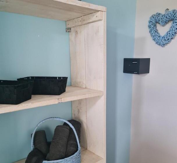 اتاق اکونومی, B&b Villa Alegria, Tarrafal