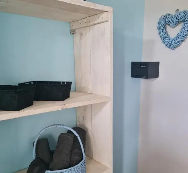 اتاق اکونومی, B&b Villa Alegria, Tarrafal