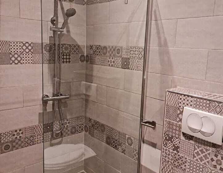 سوییت اجرایی, B&b Villa Alegria, Tarrafal