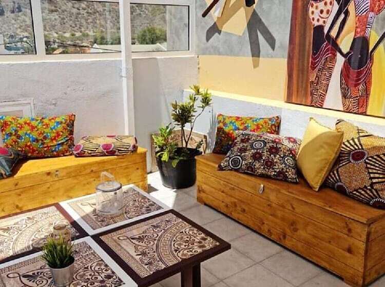 سوییت اجرایی, B&b Villa Alegria, Tarrafal