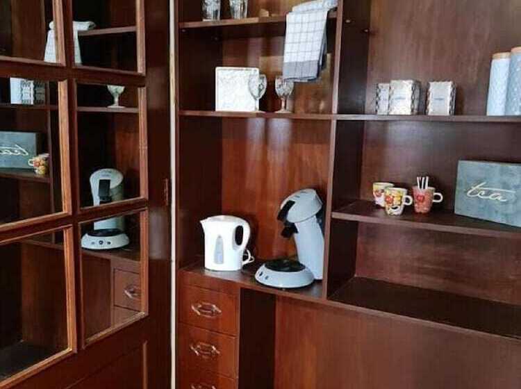 سوییت اجرایی, B&b Villa Alegria, Tarrafal