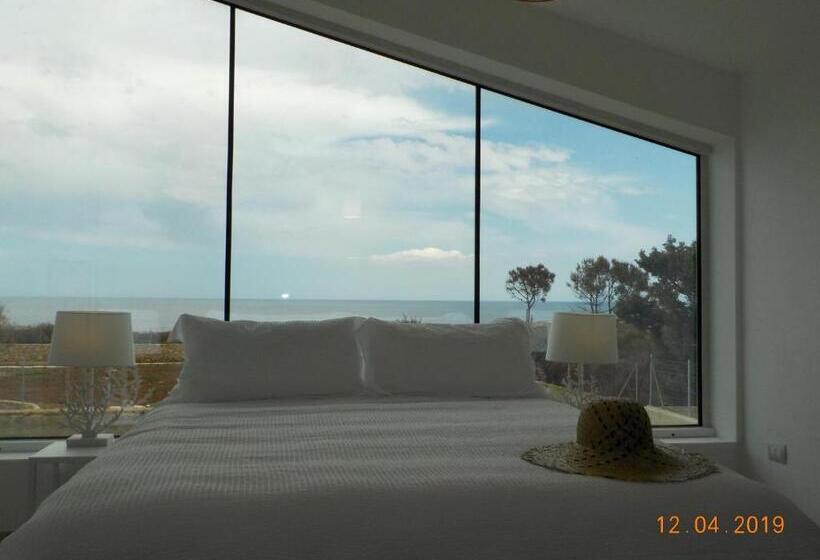 Номер Стандарт Вид на Море, Coralli Del Plemmirio