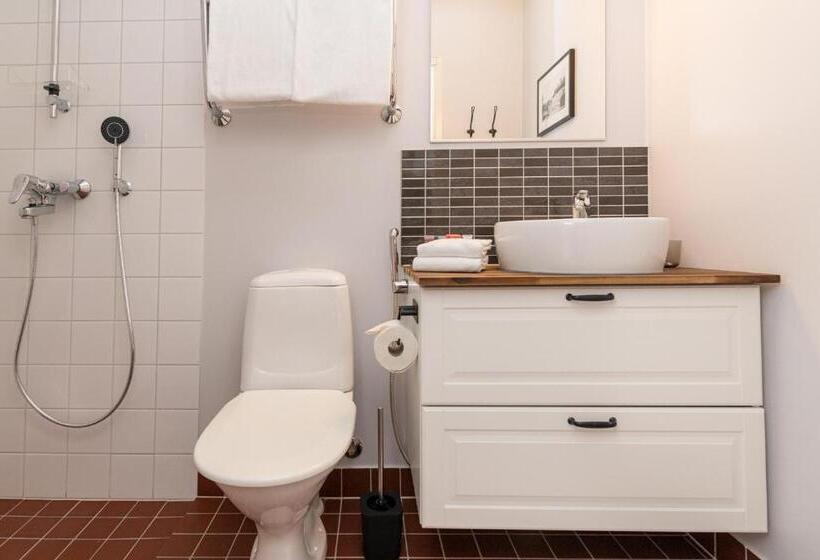 غرفة قياسية, Li Rakuuna