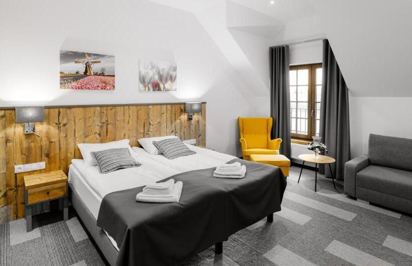 سوییت جونیور, Nowa Holandia