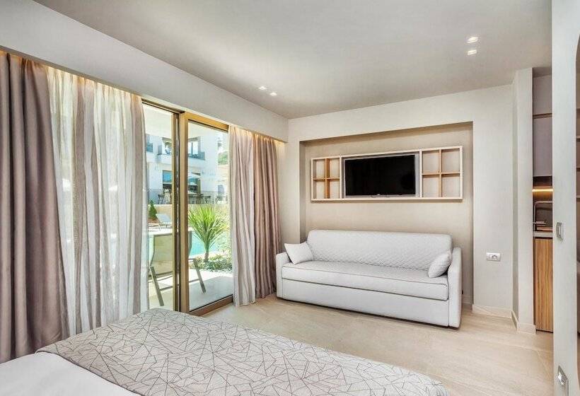 استودیوی لوکس, Pefki Deluxe Residences