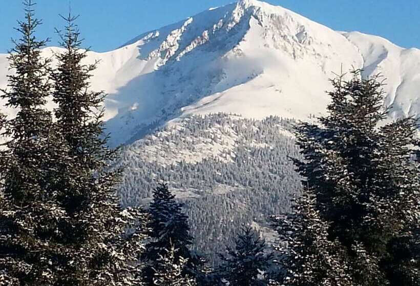 کلبه ییلاقی, Kedros Village