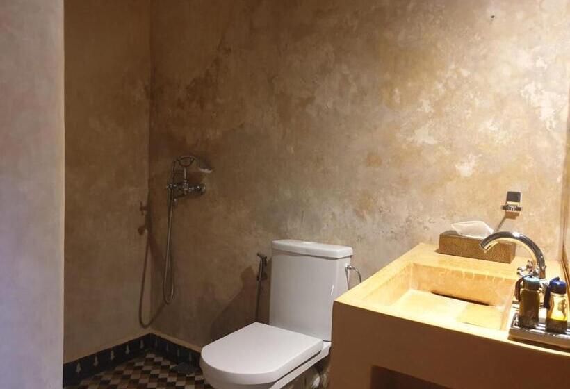 חדר דלוקס, Sultana Larache