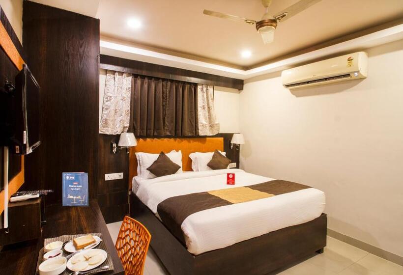 اتاق لوکس سه تخته, Collection O Park Heights Banjara Hills Near Gvk One Mall