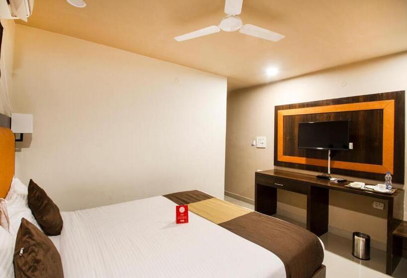 اتاق لوکس سه تخته, Collection O Park Heights Banjara Hills Near Gvk One Mall