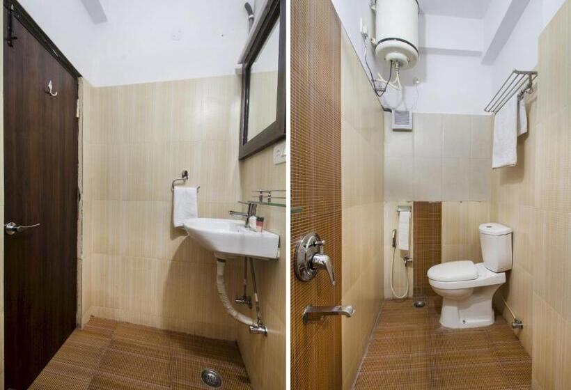 اتاق راحتی سه تخته, Collection O Park Heights Banjara Hills Near Gvk One Mall