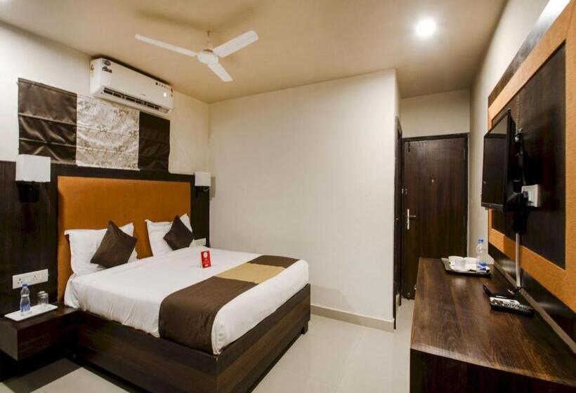 اتاق راحتی سه تخته, Collection O Park Heights Banjara Hills Near Gvk One Mall