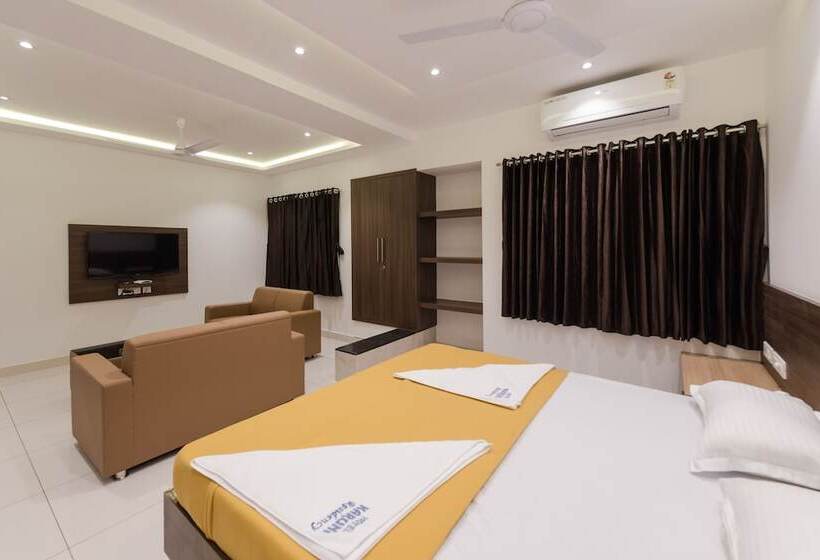 Люкс, Karuna Residency