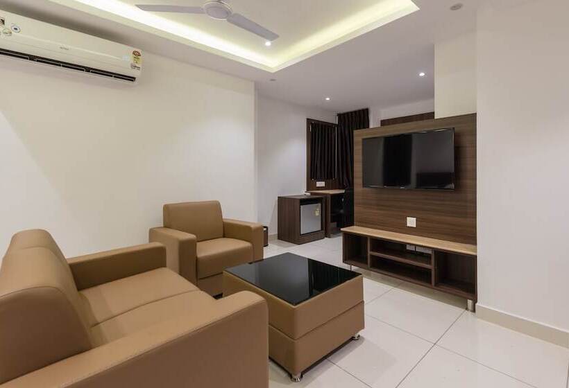 Люкс, Karuna Residency