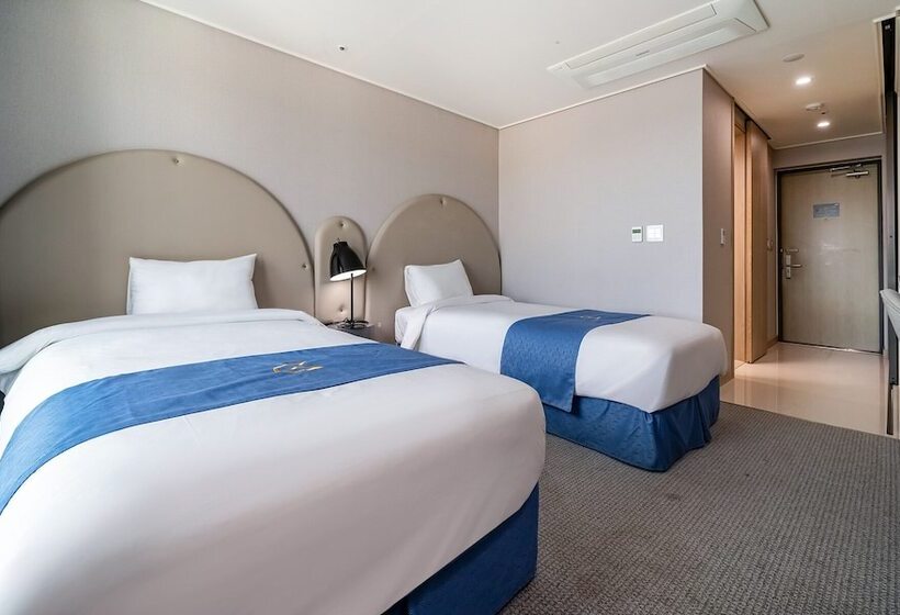 Quarto Estandar, Golden Tulip Essential Namgang