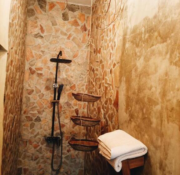 اتاق استاندارد, Le Hublot