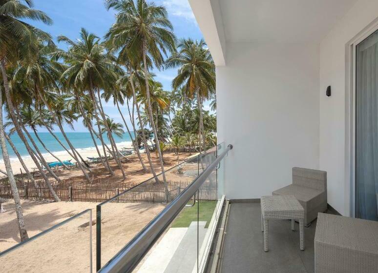 海景豪华三人间, Serendivi Resort Villa