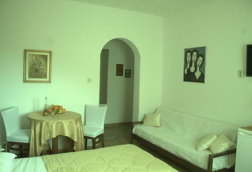 Comfort studio with sea view, Villa Ro Ela