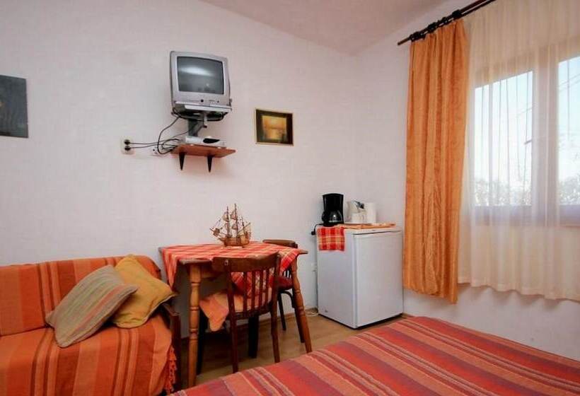 Номер Стандарт Вид на Сад, Villa Ro Ela