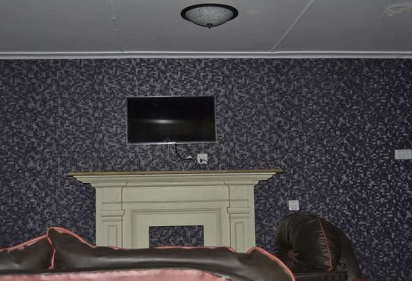 اتاق استاندارد, Sandal Bar