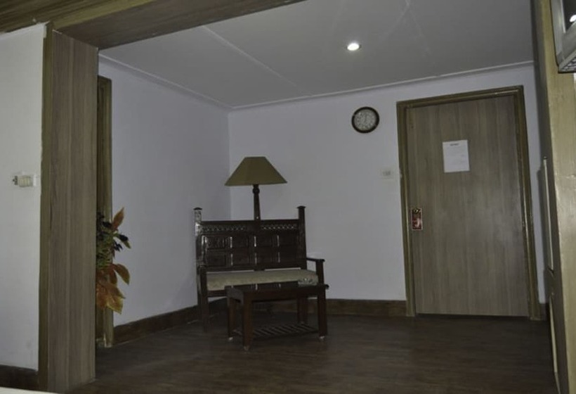 اتاق استاندارد, Sandal Bar