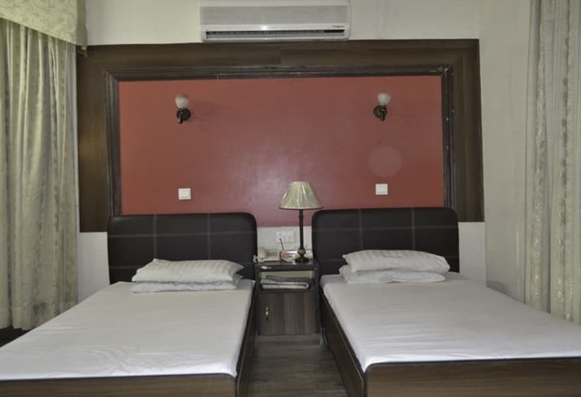 اتاق استاندارد, Sandal Bar