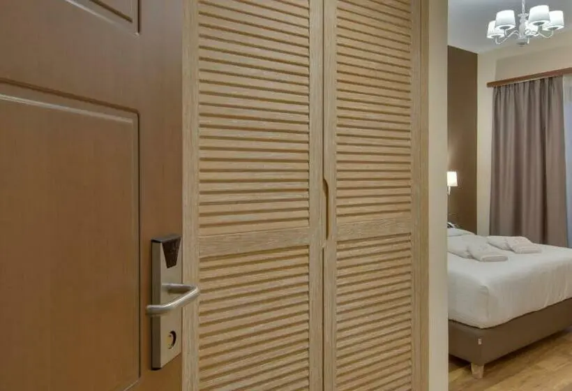 اتاق استاندارد با چشم‌انداز دریاچه, La Suite Boutique Hotel & Spa