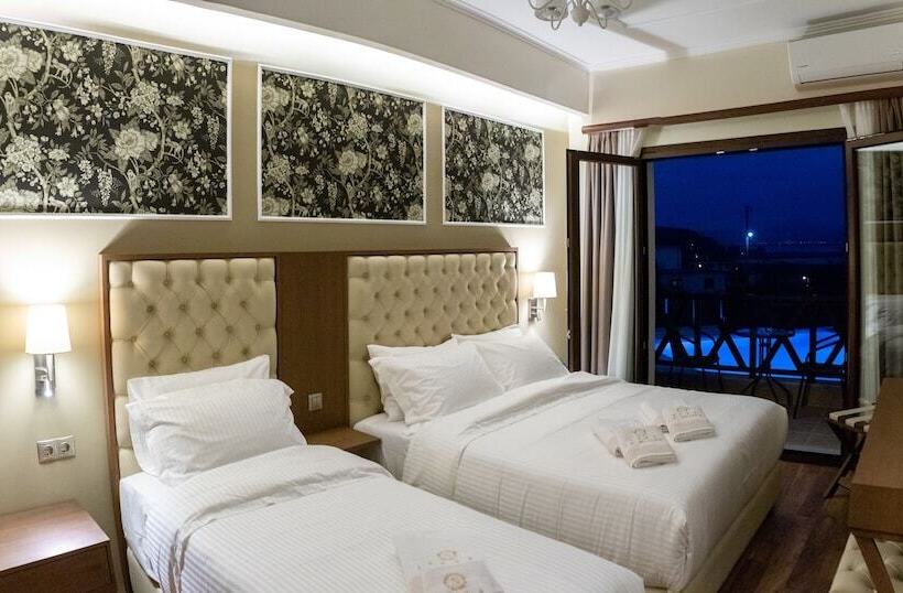 Трехместный Номер Deluxe, La Suite Boutique Hotel & Spa