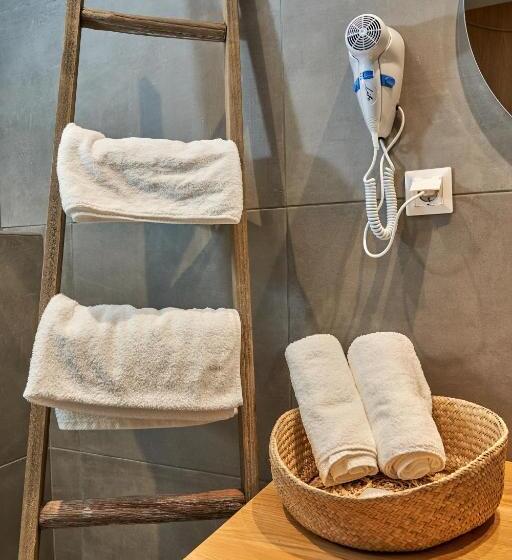 Studio Standard cu Priveliște către Mare, Mougre Studios